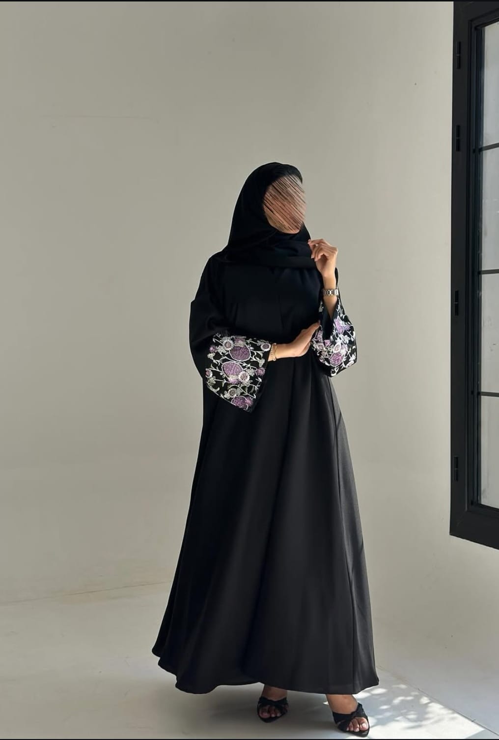 Floral Grace Abaya